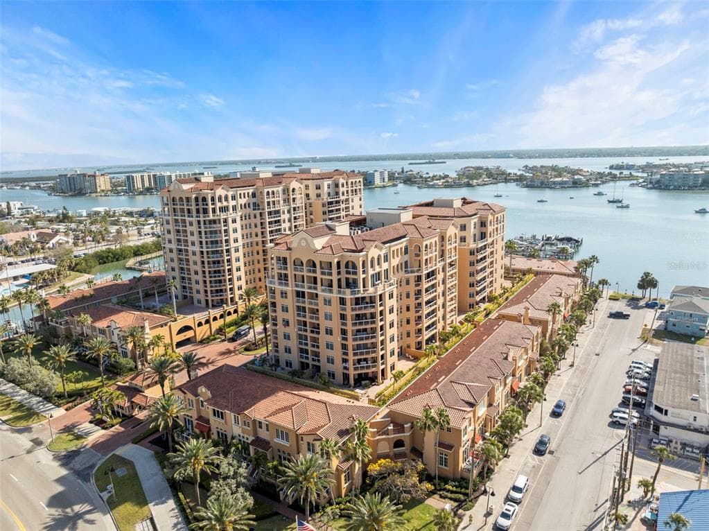 501 MANDALAY AVENUE UNIT 810