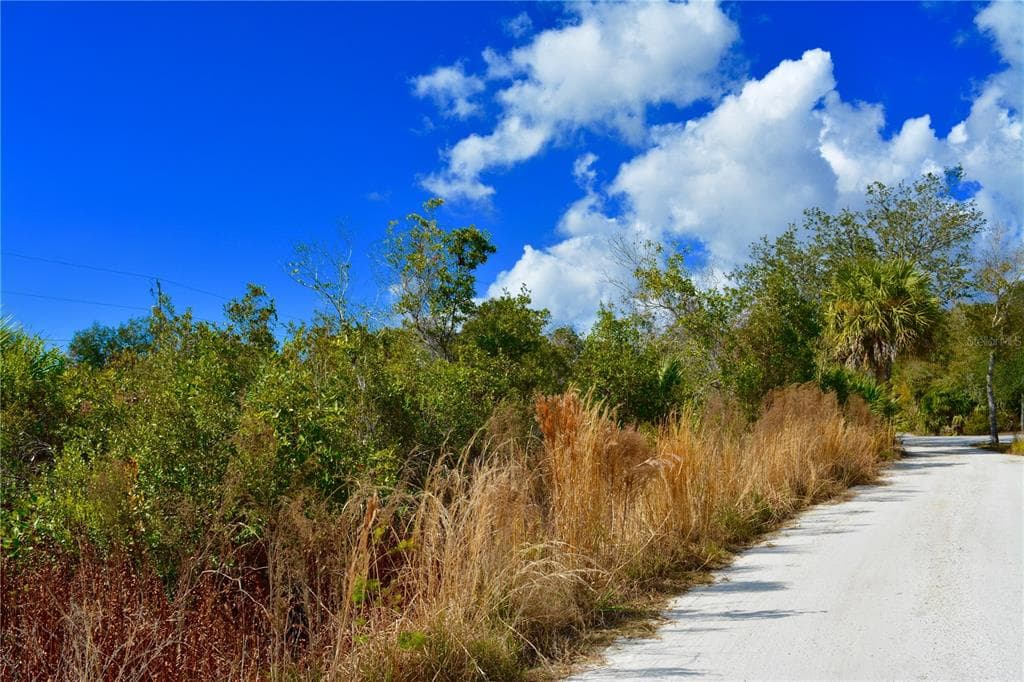 27195 LOWRY AVENUE PUNTA GORDA, FL 33983