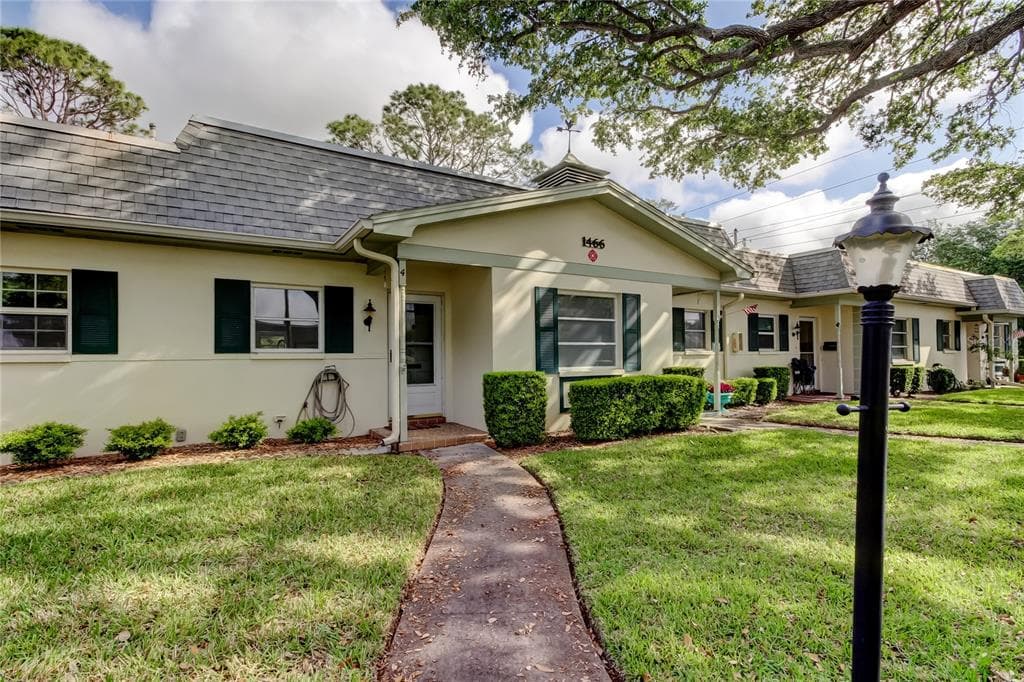 1466 NORMANDY PARK DRIVE UNIT 4