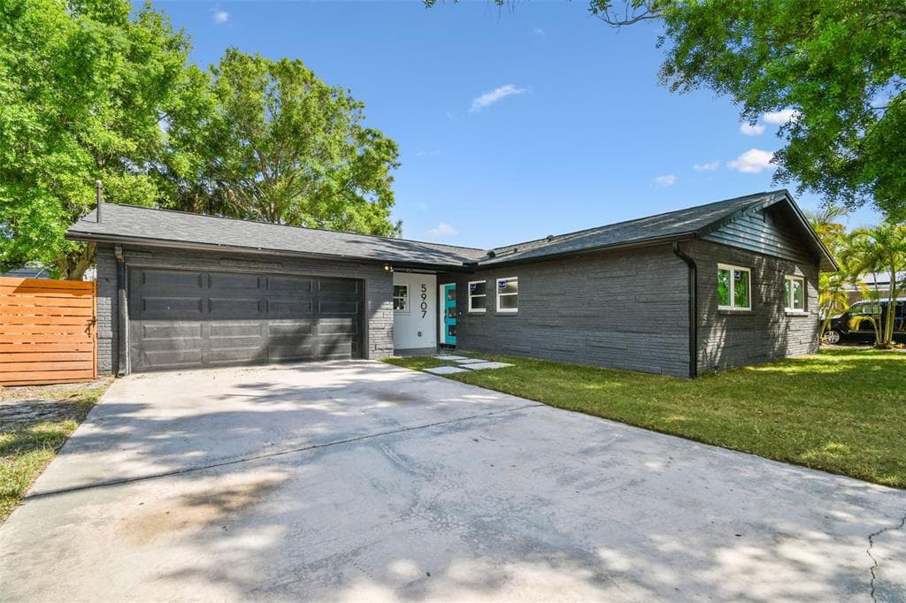 5907 TAMPA SHORES BOULEVARD TAMPA, FL 33615