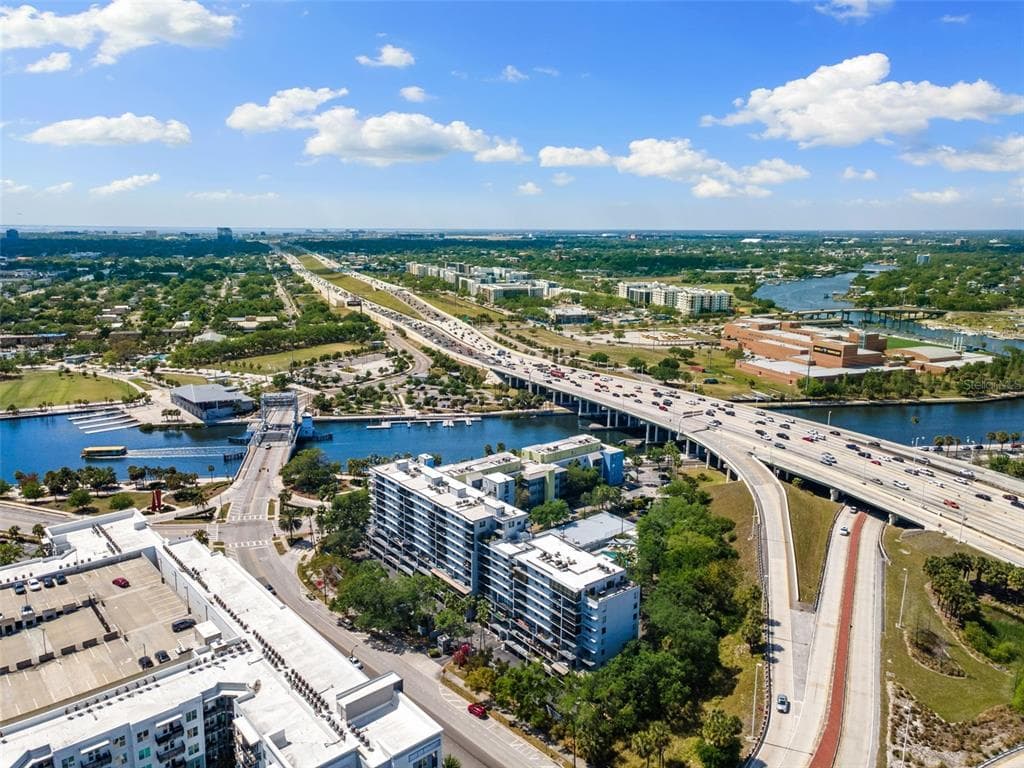 201 W LAUREL STREET UNIT 702 TAMPA, FL 33602