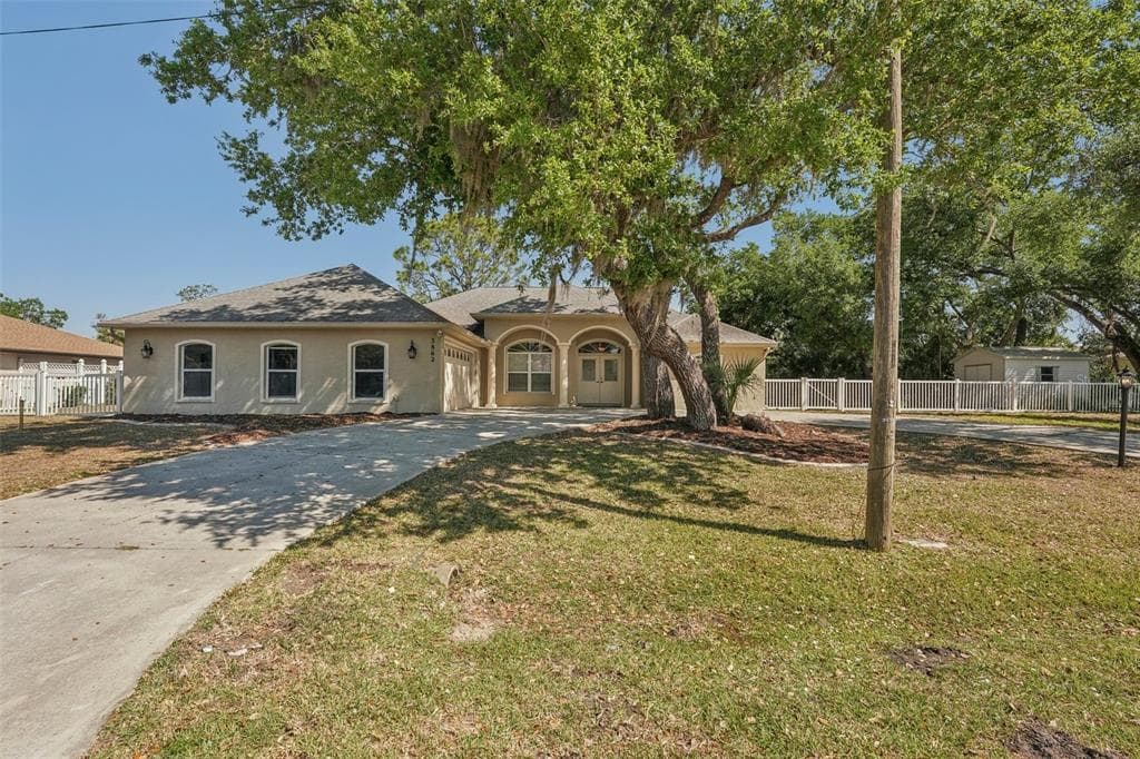 3862 LOTHAIR AVENUE NORTH PORT, FL 34287
