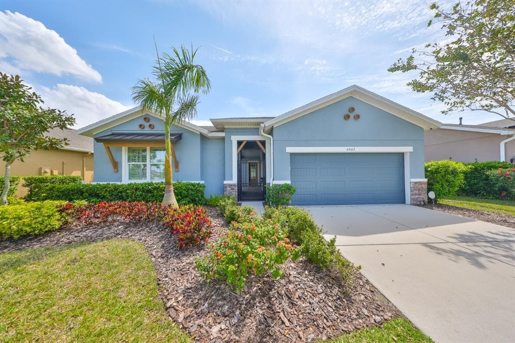 6907 CRESTPOINT DRIVE APOLLO BEACH, FL 33572