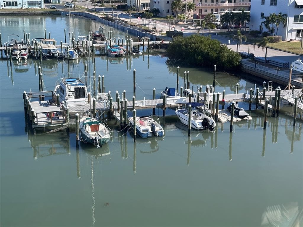 5925 SHORE BOULEVARD S UNIT 515 GULFPORT, FL 33707