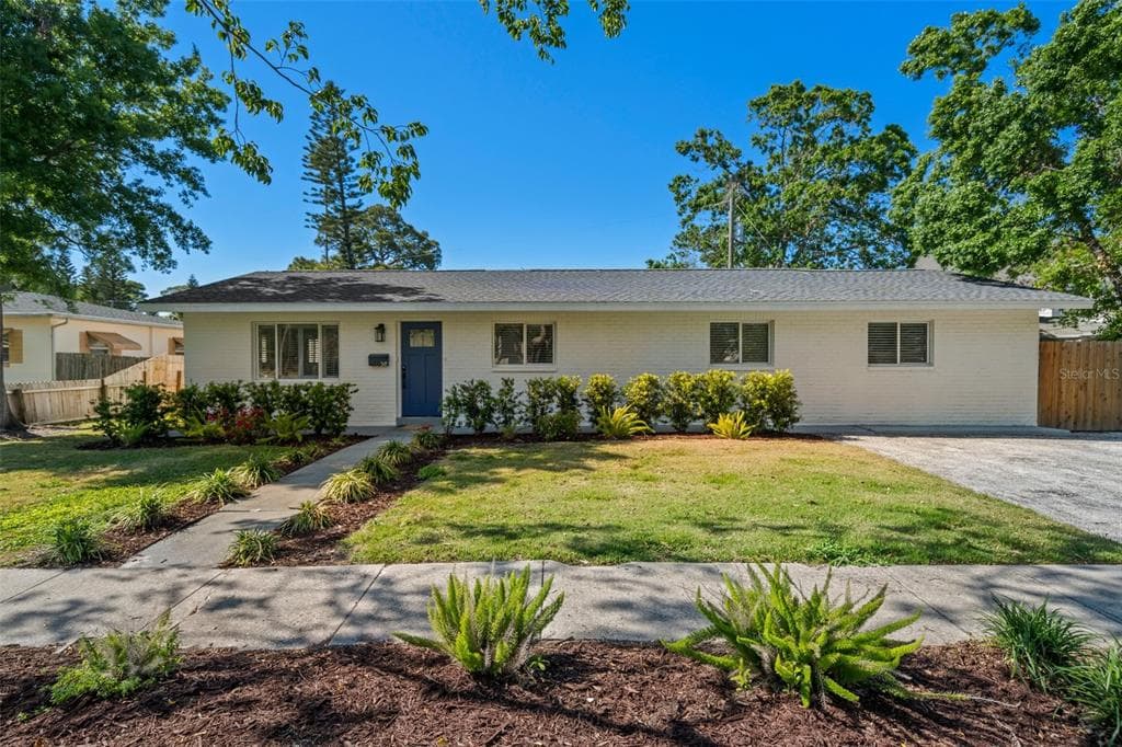 347 PATICA ROAD NE