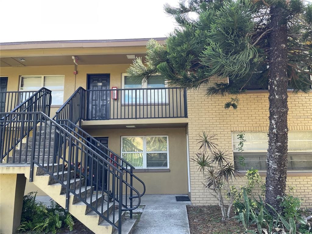2500 HARN BOULEVARD UNIT B11 CLEARWATER, FL 33764