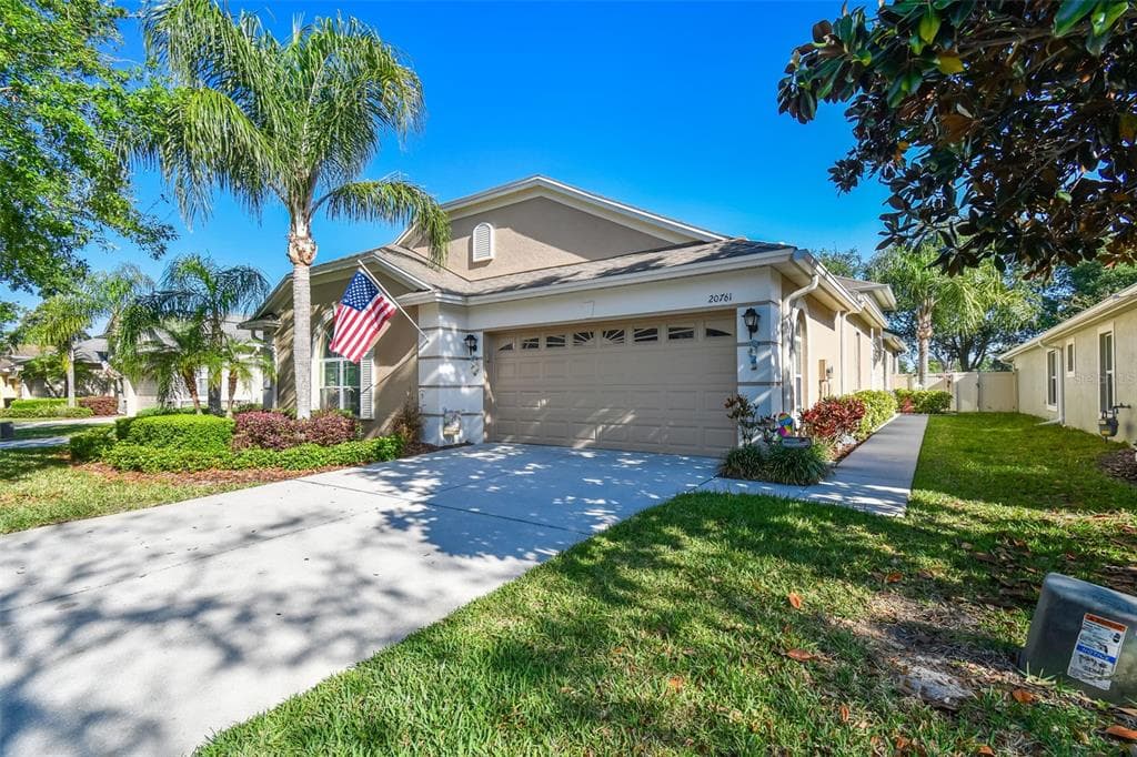 20761 AMANDA OAK COURT LAND O LAKES, FL 34638