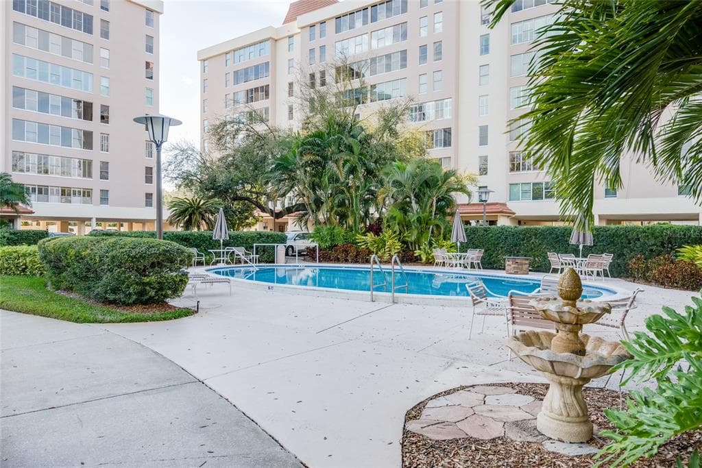 2401 S ARDSON PLACE UNIT 503 TAMPA, FL 33629