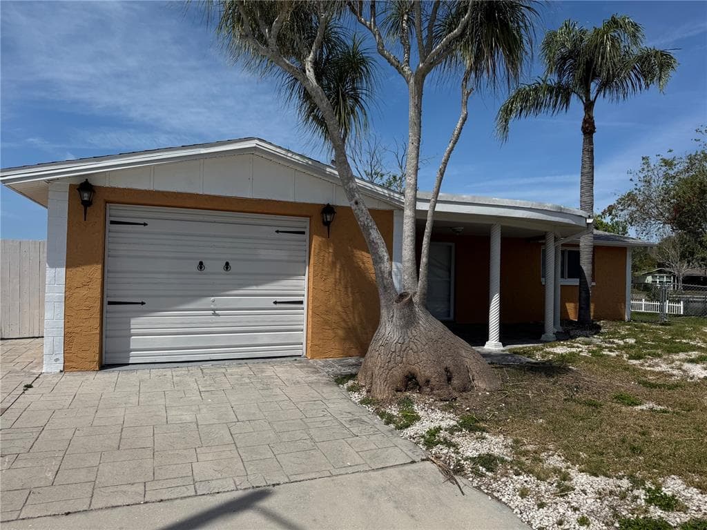 3803 STAR ISLAND DRIVE HOLIDAY, FL 34691
