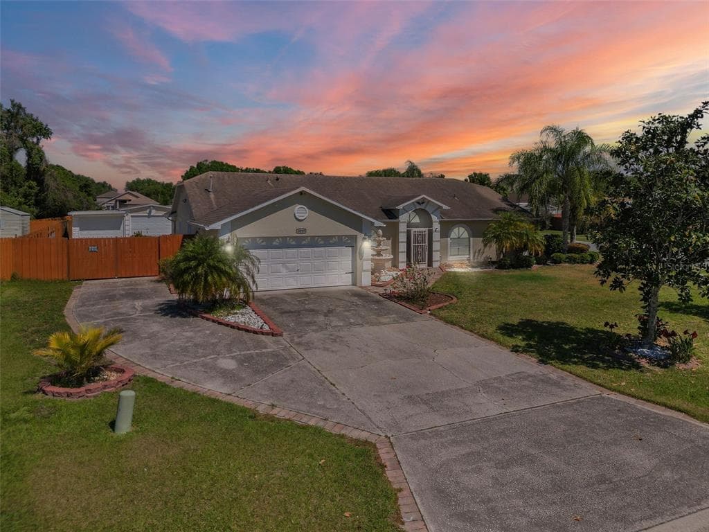 3217 WINDMILL POINT BOULEVARD KISSIMMEE, FL 34746