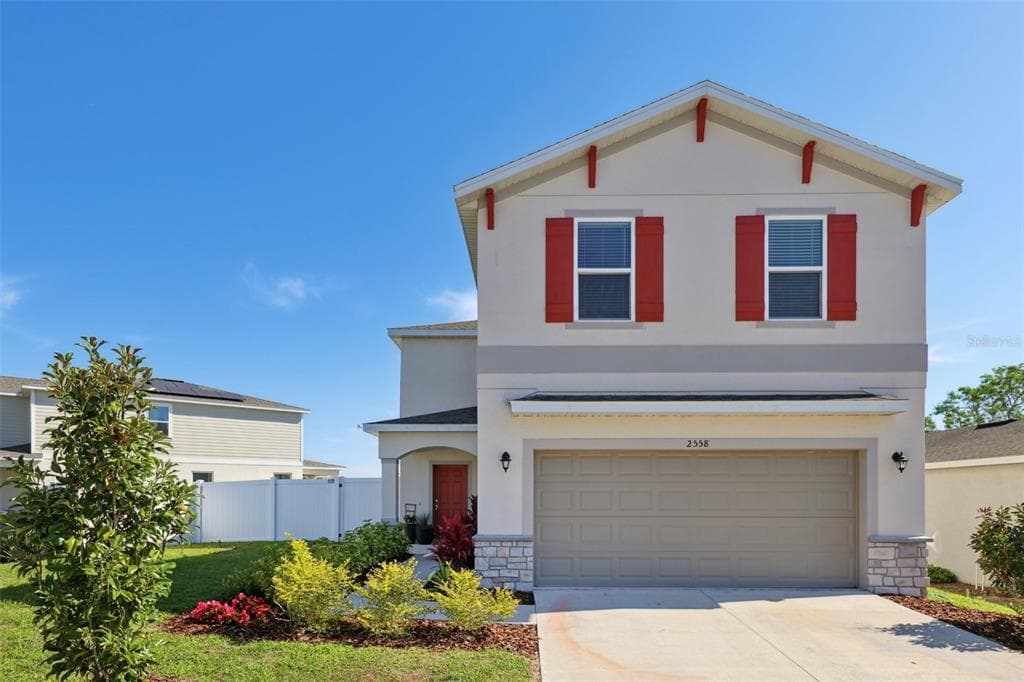 2558 SHAMROCK STREET TAVARES, FL 32778