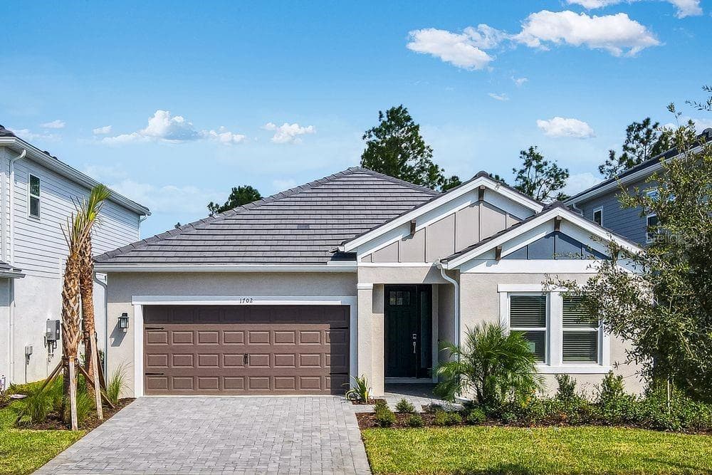 1702 TRAILHEAD LANE ZEPHYRHILLS, FL 33541