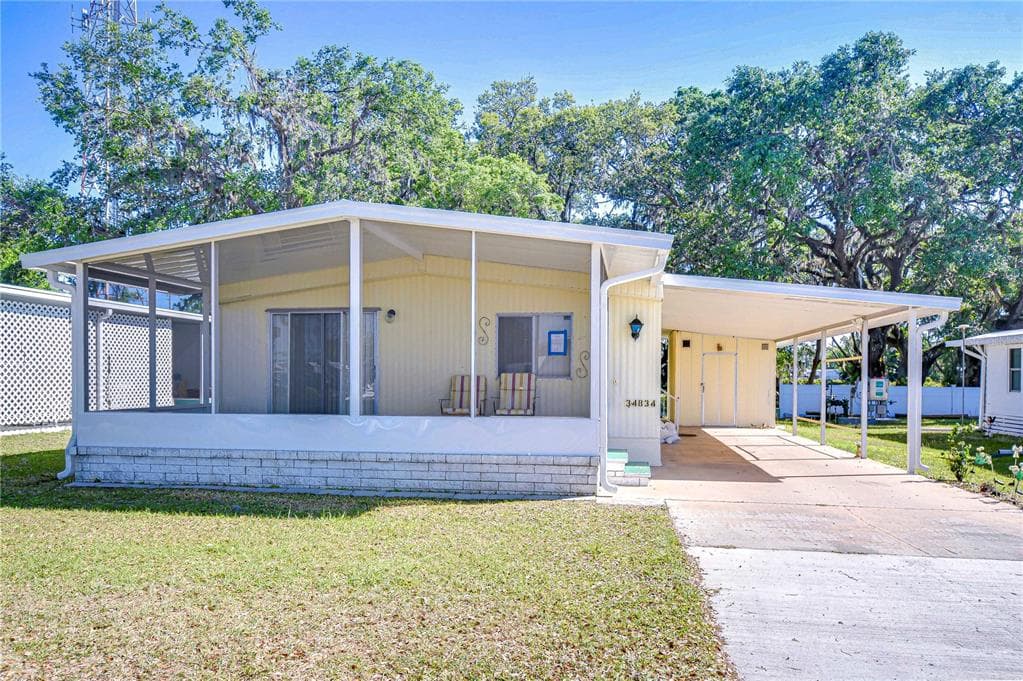 34834 CARL AVENUE ZEPHYRHILLS, FL 33541