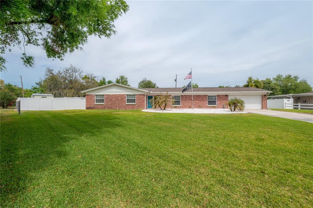 614 MARPHIL LOOP BRANDON, FL 33511