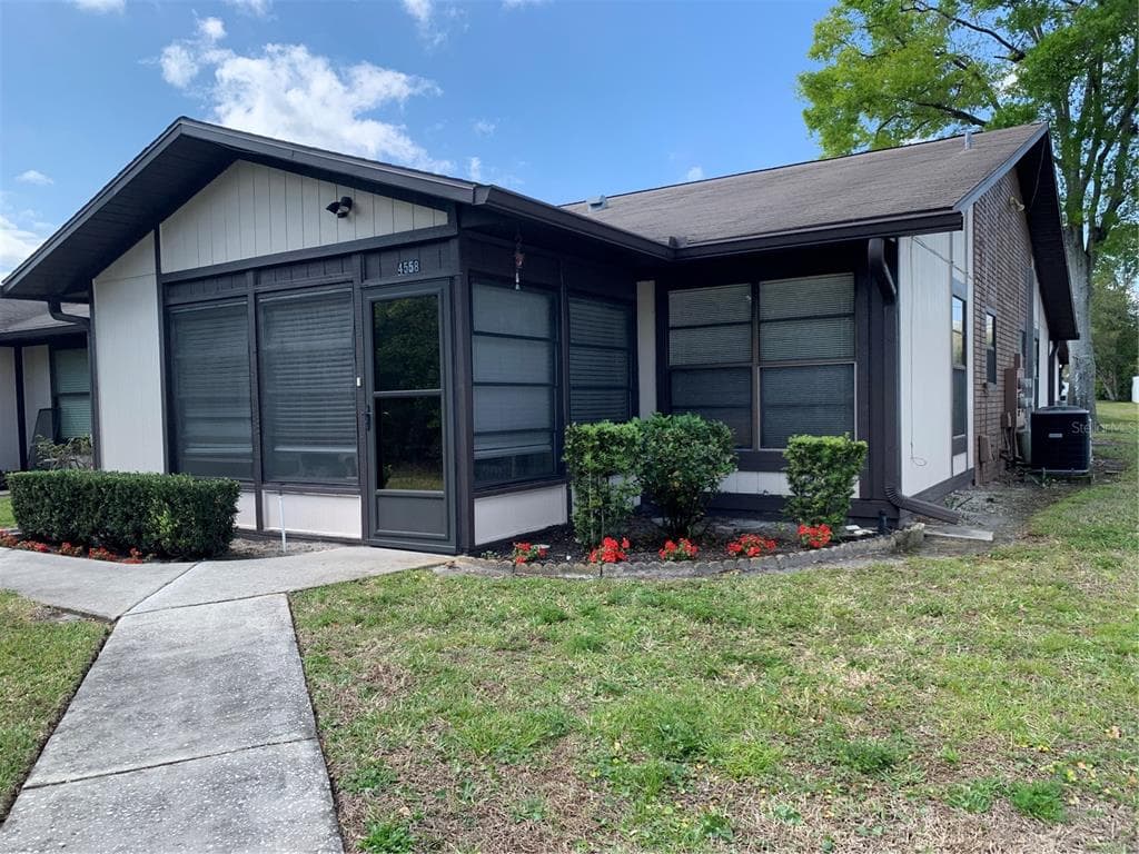 4558 BLOSSOM BOULEVARD UNIT D ZEPHYRHILLS, FL 33542