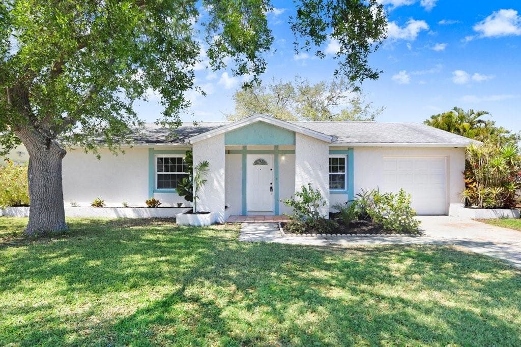 10790 92ND STREET SEMINOLE, FL 33777