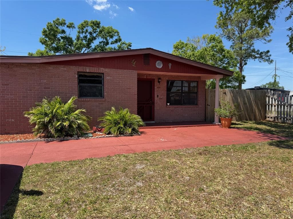 6420 N THATCHER AVENUE TAMPA, FL 33614