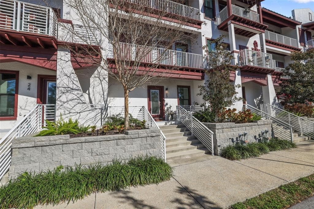 946 HIGHLAND AVENUE UNIT 23 DUNEDIN, FL 34698