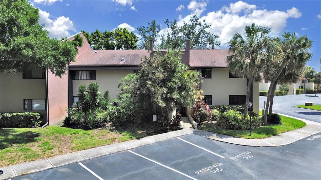 785 S VILLAGE DRIVE N UNIT 106 ST PETERSBURG, FL 33716