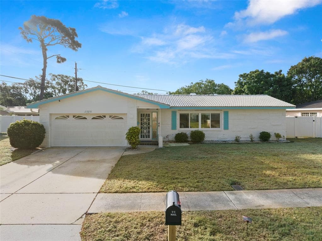 1305 WHISPERING PINES DRIVE CLEARWATER, FL 33764