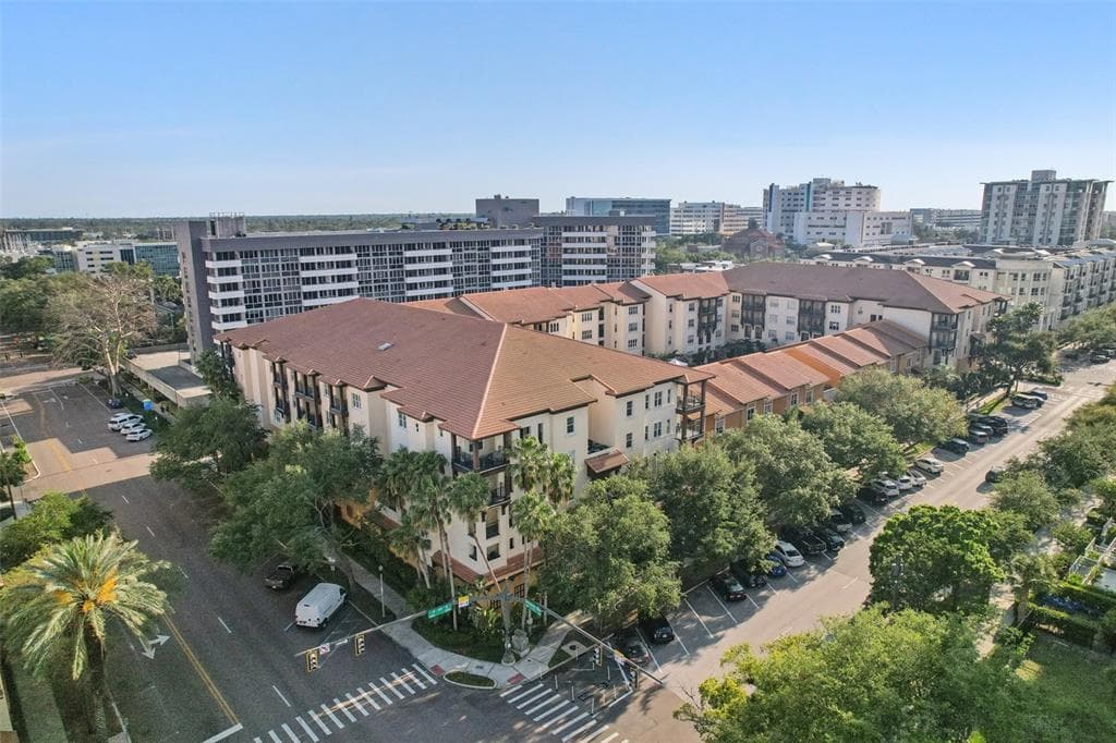 200 4TH AVENUE S UNIT 321 ST PETERSBURG, FL 33701