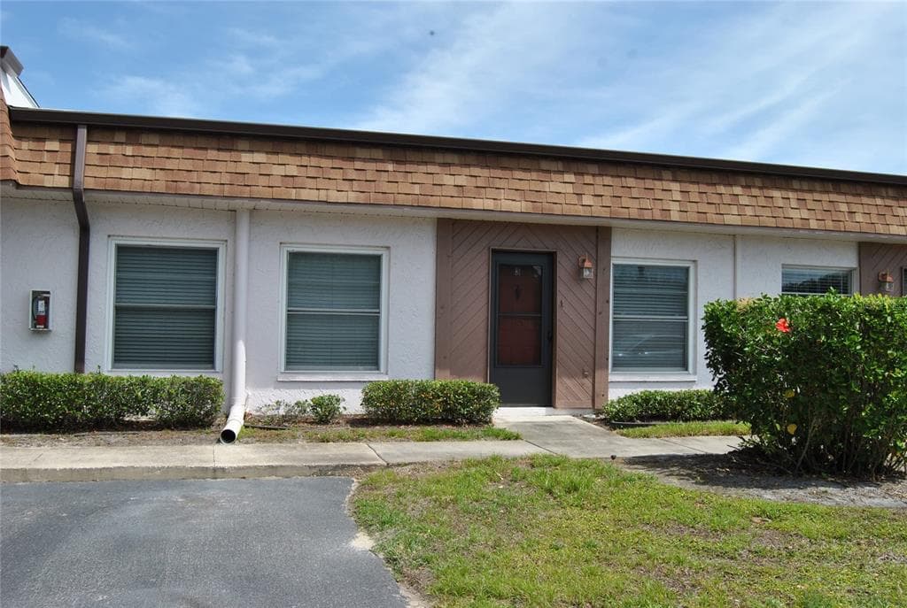 6037 CHESHAM DRIVE UNIT 3 NEW PORT RICHEY, FL 34653