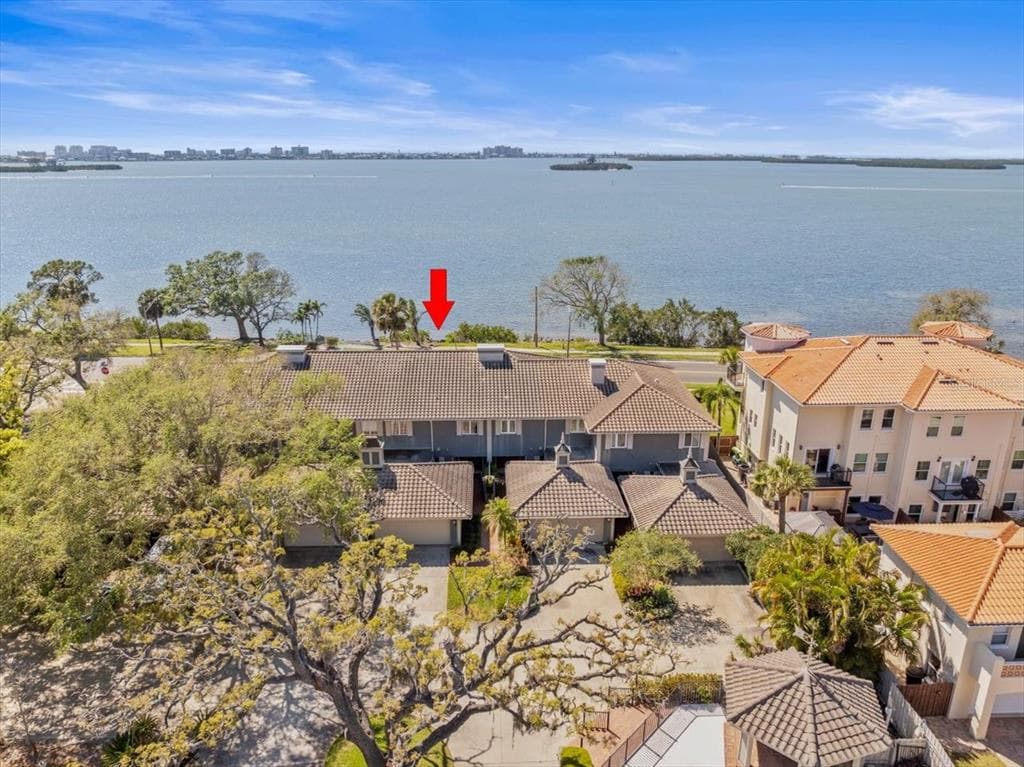 2087 EDGEWATER DRIVE UNIT C