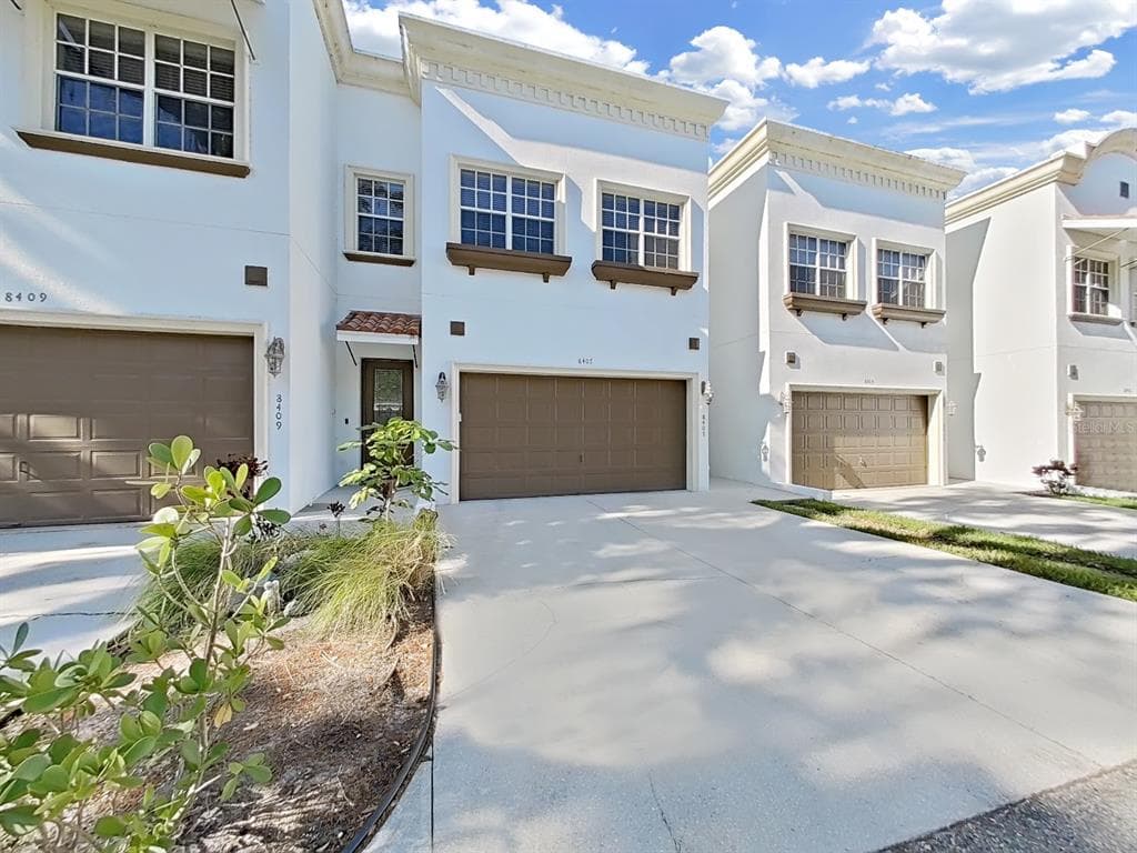 8407 COSTA BELLA WAY TEMPLE TERRACE, FL 33637