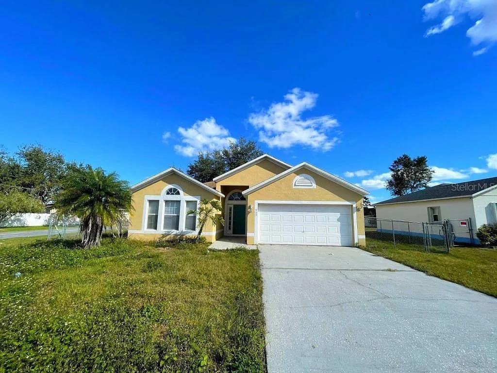 909 DERBYSHIRE DRIVE KISSIMMEE, FL 34758