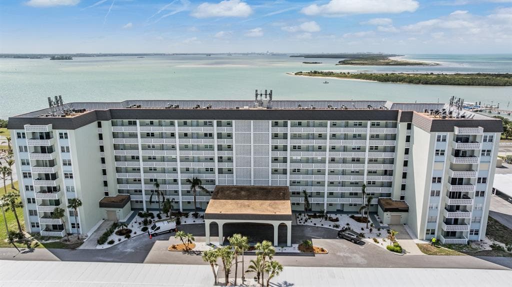 9 FORBES PLACE UNIT 504 DUNEDIN, FL 34698