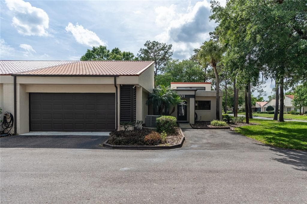 101 DORADO COURT PLANT CITY, FL 33566