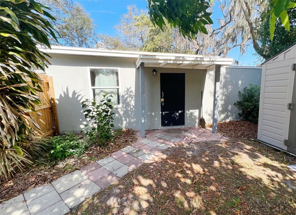 6913 N 20TH TAMPA, FL 33610