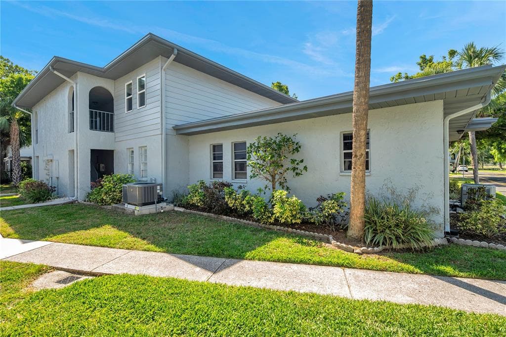 10800 US HIGHWAY 19 N UNIT 128 PINELLAS PARK, FL 33782