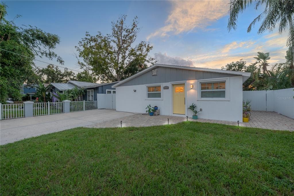 7006 N DUNCAN AVENUE TAMPA, FL 33604