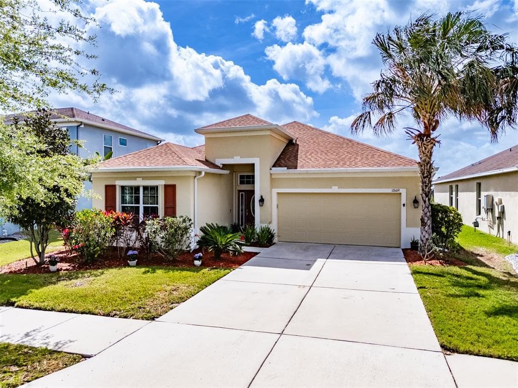 17609 BUCKINGHAM GARDEN DRIVE LITHIA, FL 33547
