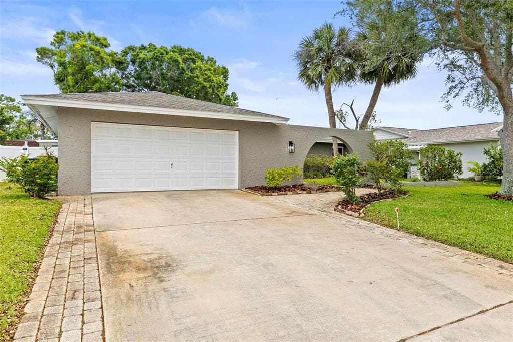 13841 89TH AVENUE SEMINOLE, FL 33776