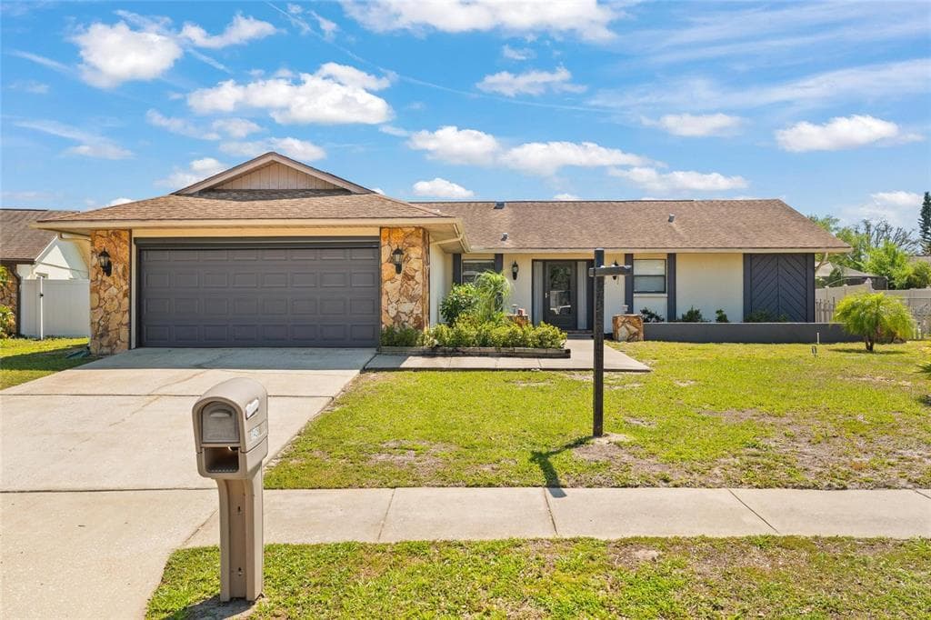 7428 BRAMBLEWOOD DRIVE PORT RICHEY, FL 34668