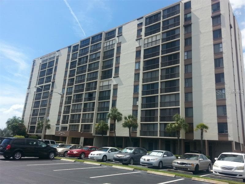 255 DOLPHIN POINT UNIT 1006 CLEARWATER BEACH, FL 33767