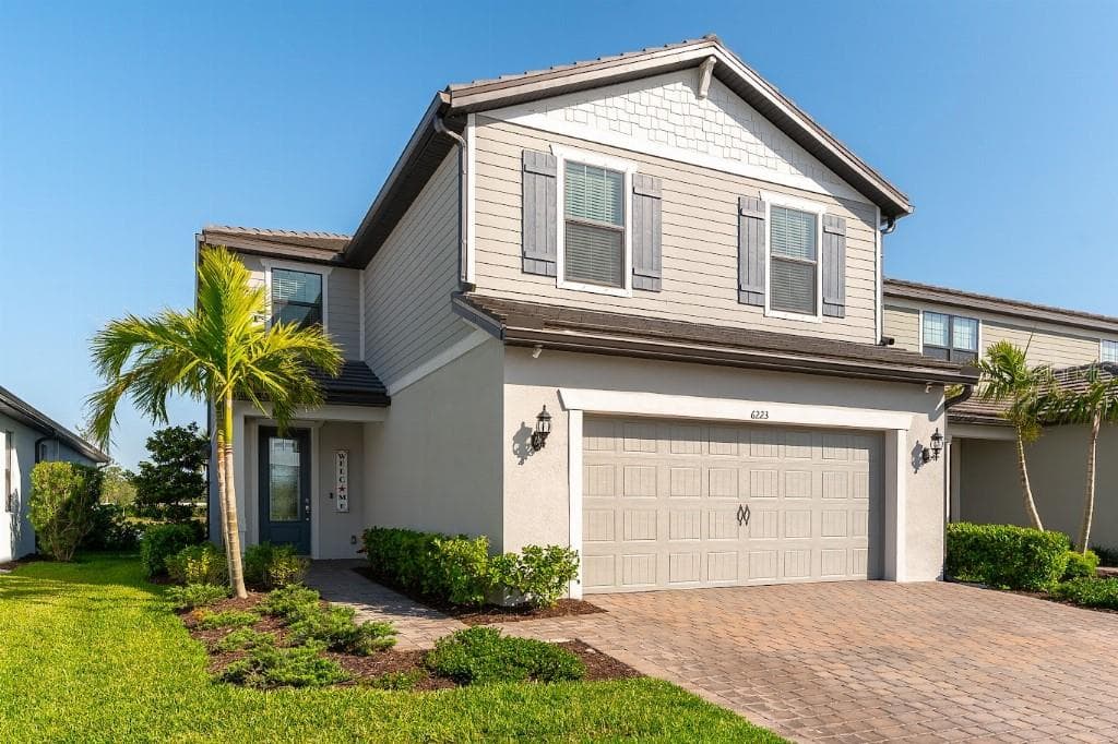 6223 BAYWOOD COURT BRADENTON, FL 34211