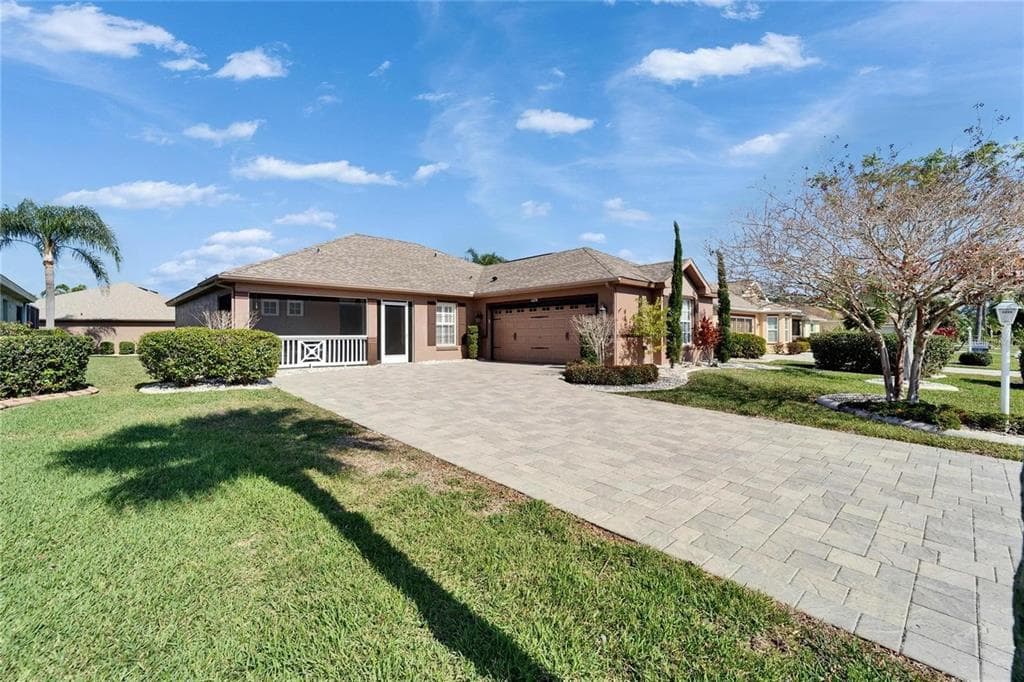 1228 CALOOSA CREEK COURT SUN CITY CENTER, FL 33573
