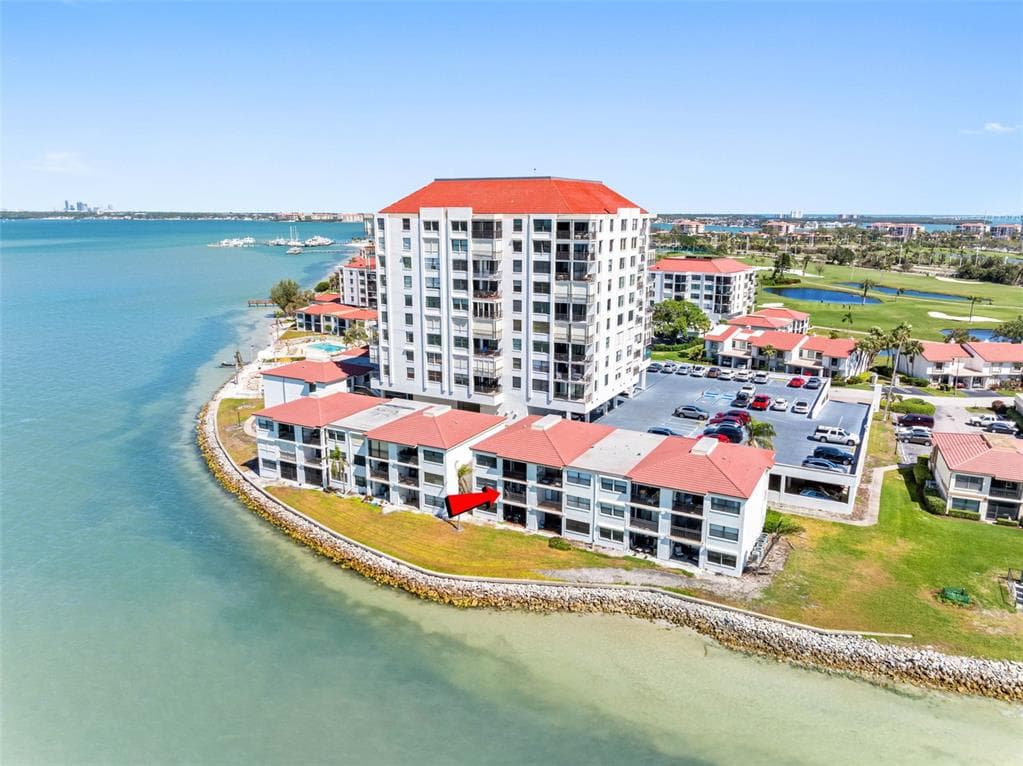6265 SUN BOULEVARD UNIT 204 ST PETERSBURG, FL 33715