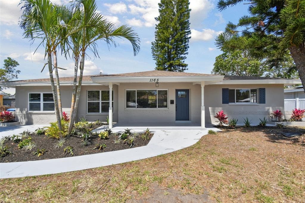 1165 63RD AVENUE S ST PETERSBURG, FL 33705