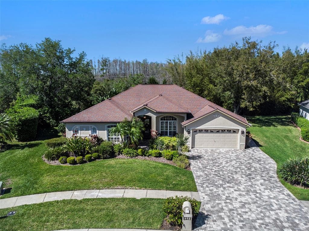 6211 NIMES COURT LUTZ, FL 33558