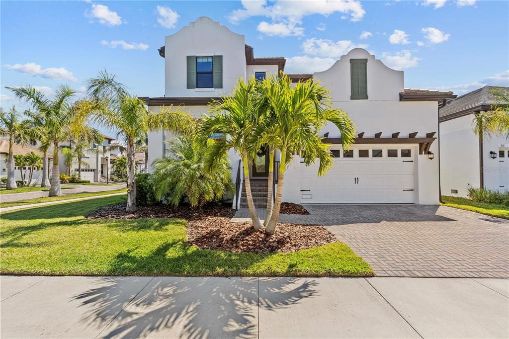 923 SEAGRAPE DRIVE