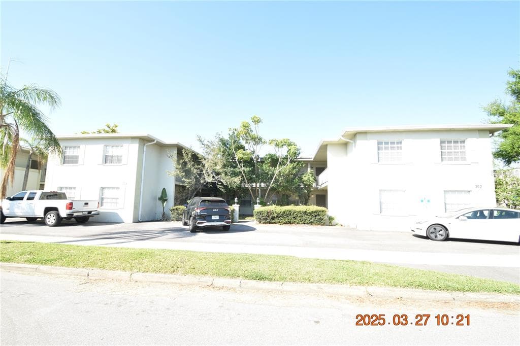 302 DANUBE AVENUE UNIT 4 TAMPA, FL 33606