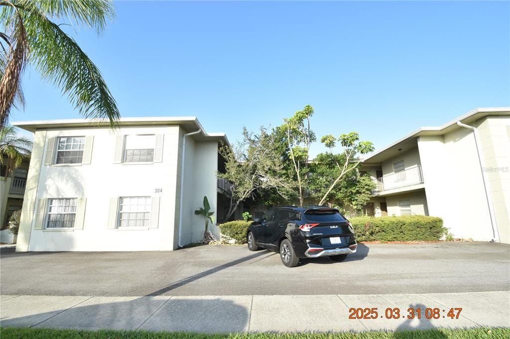 304 DANUBE AVENUE UNIT 11 TAMPA, FL 33606
