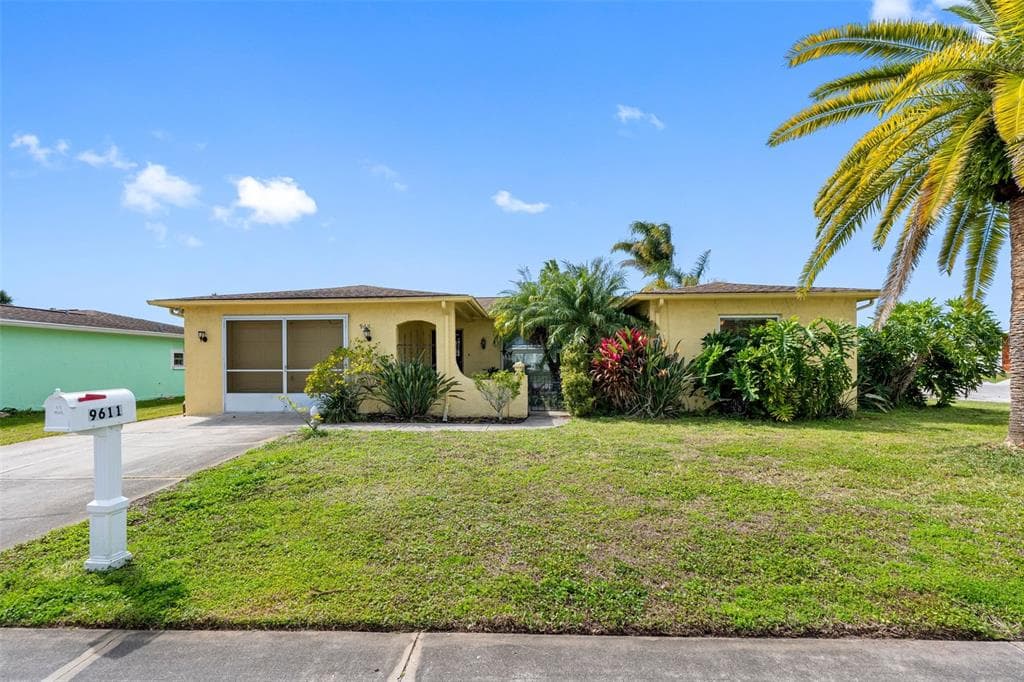 9611 TOWANDA LANE PORT RICHEY, FL 34668