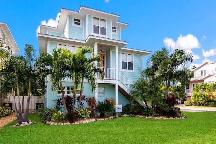 4808 GULF DRIVE UNIT B HOLMES BEACH, FL 34217