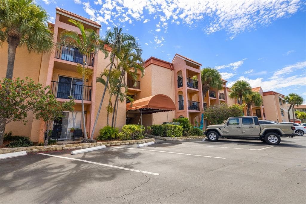 8921 BLIND PASS ROAD UNIT 348 ST PETE BEACH, FL 33706