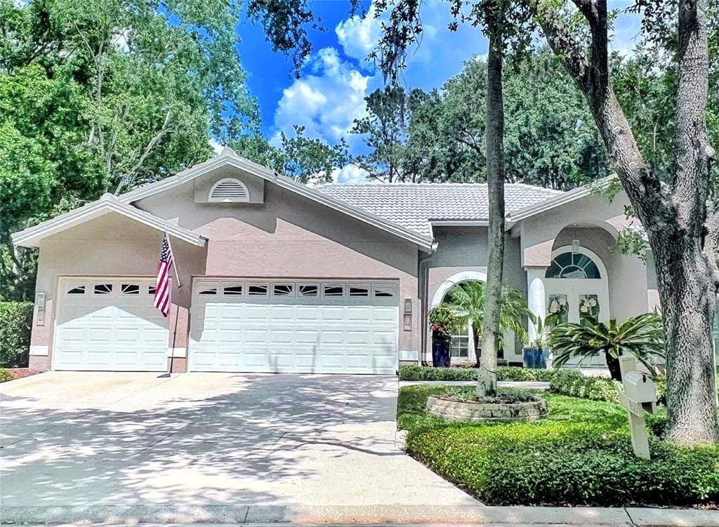 9322 WELLINGTON PARK CIRCLE TAMPA, FL 33647
